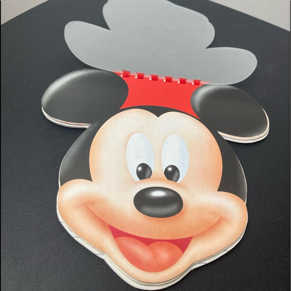 ๐ด Mickey Notebook - Picture 2 of 6